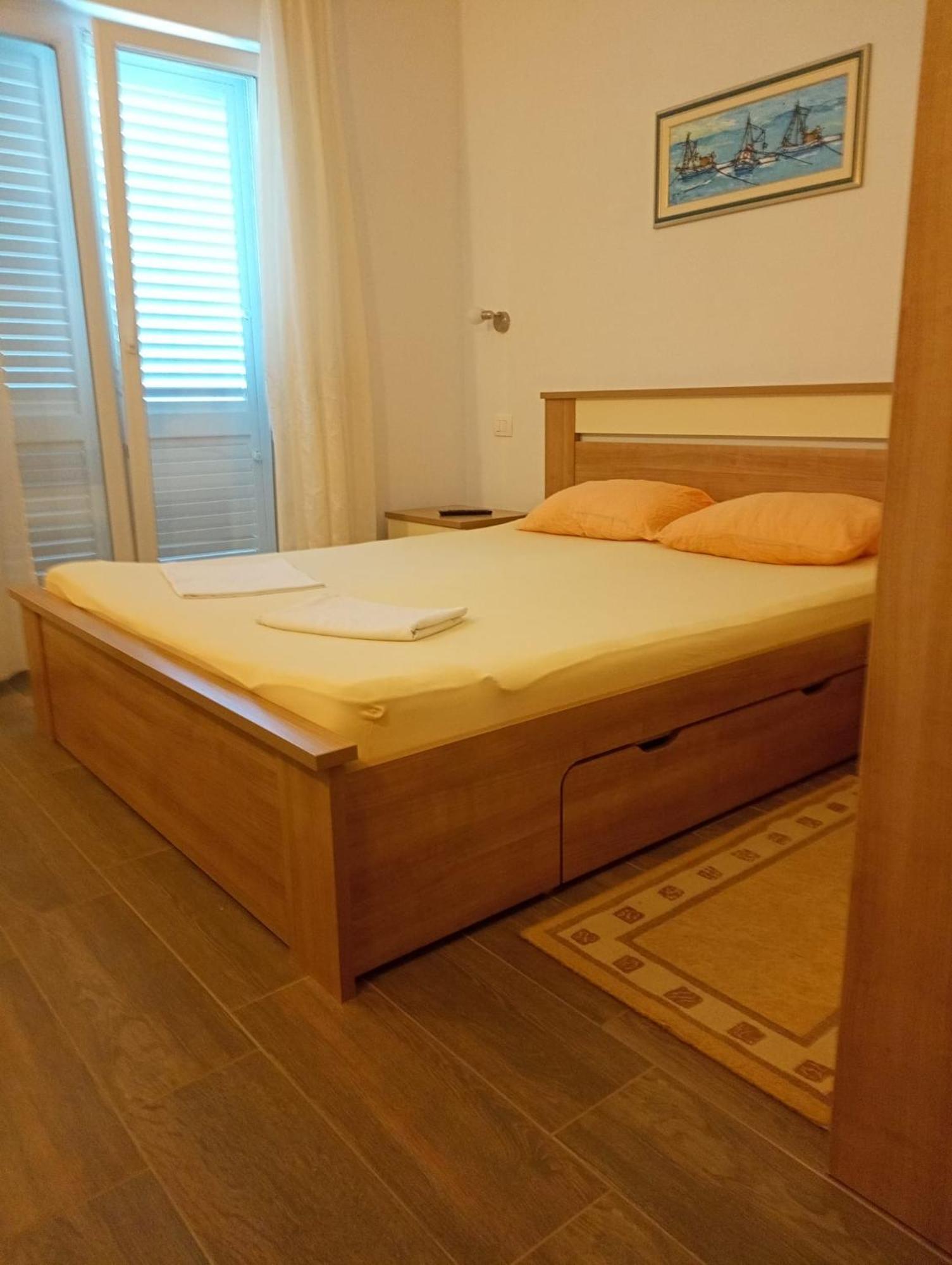 Apartment Toni Duće エクステリア 写真